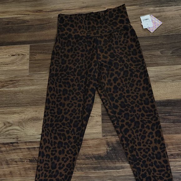 Women's Leopard Print Ascot and Hart Leggings NWT - Picture 2 of 10